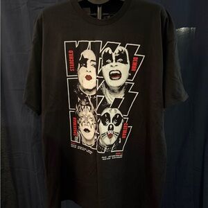 Kiss Black Graphic Tee with Band Design